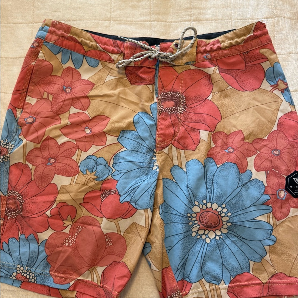 VISSLA Men's Board Shorts